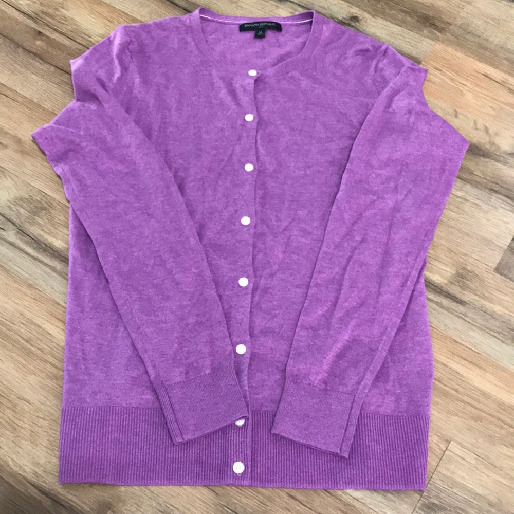 Banana Republic women’s cardigan sweater